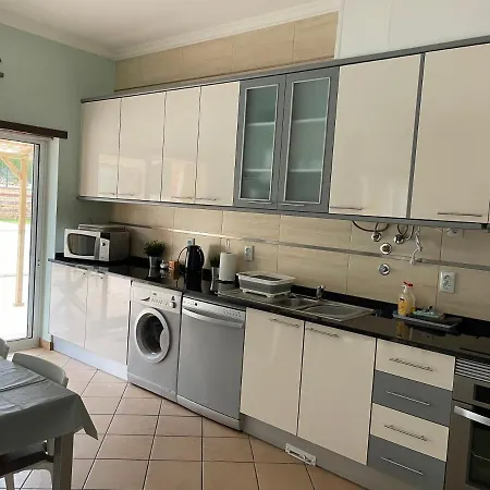 Ma Partilha Our Little One Apartman